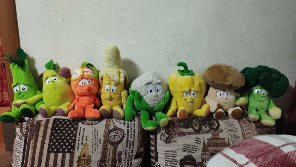 М'які іграшки Веселі овочі