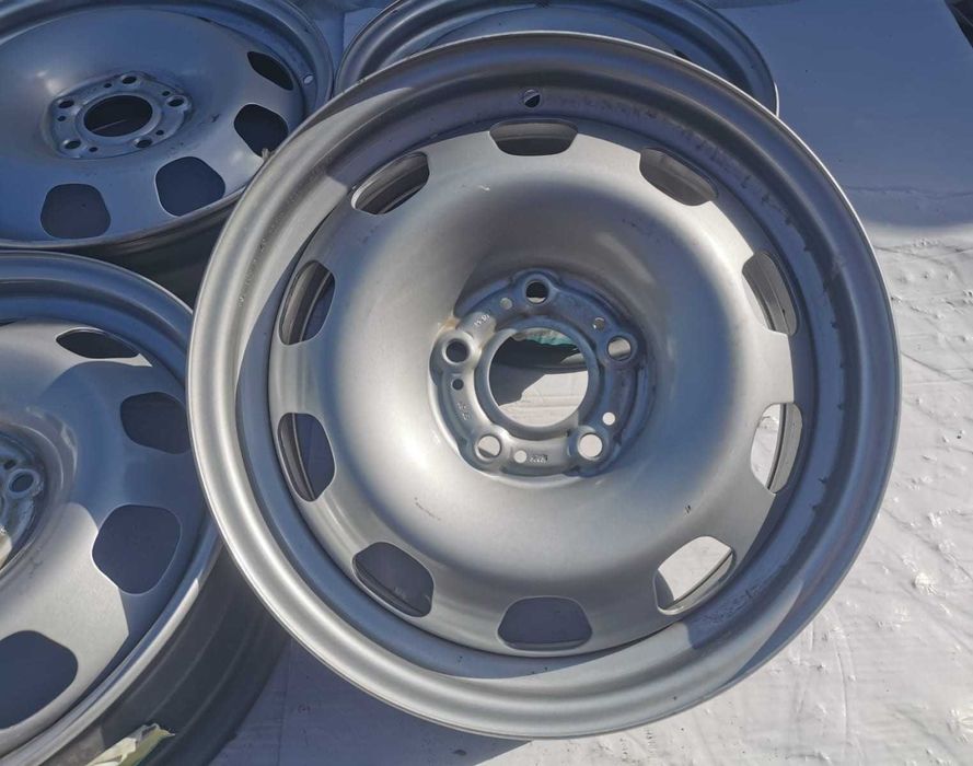 4x felga stalowa 6,5Jx16 Dacia Duster 5x114,3 ET50 nowe