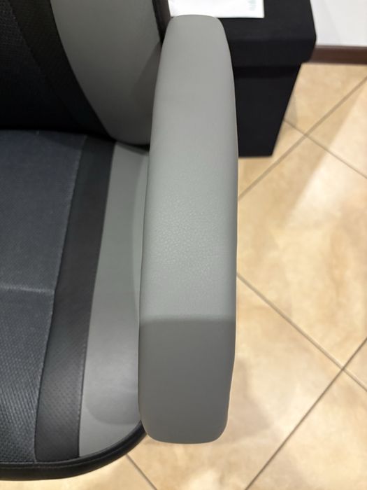 Krzeslo gamingowe do biurka jak nowe