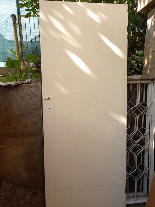 Двері дерев'яні межкімнатні