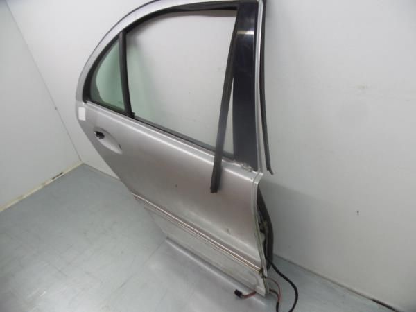 Porta trás direita MERCEDES-BENZ Classe C (W203)