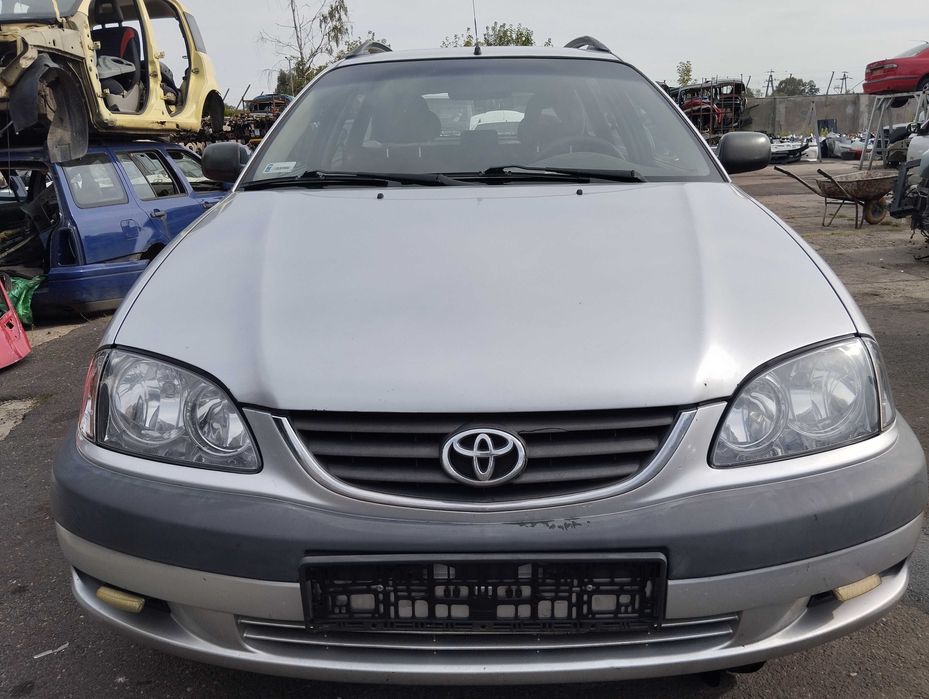 Toyota Avensis T22 1.8VVT-i Kombi 2000r.Maska(199)