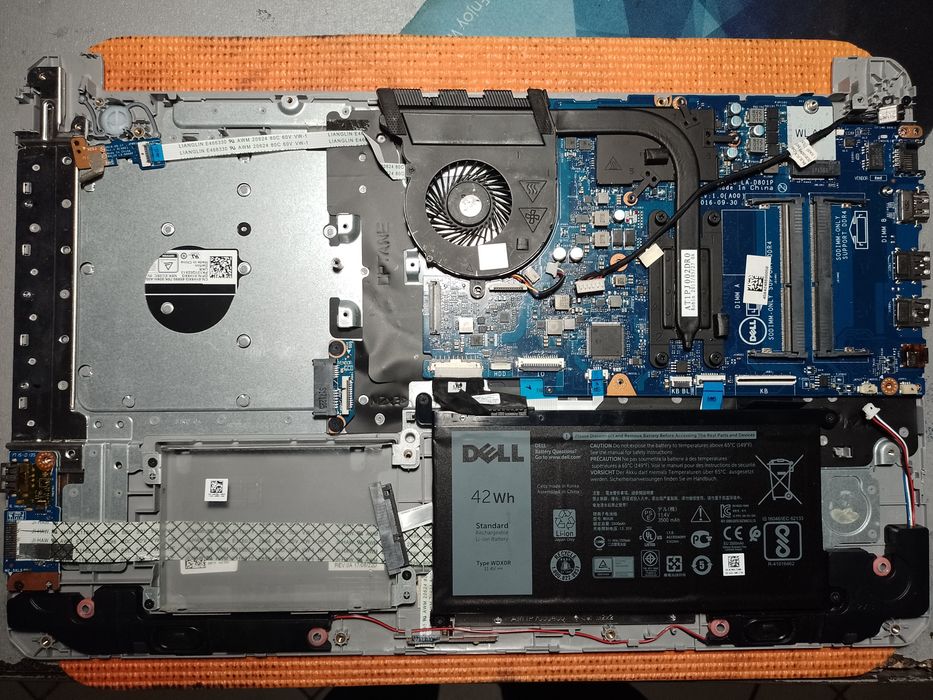Ноутбук 17,3 DELL P32E (разборка)
