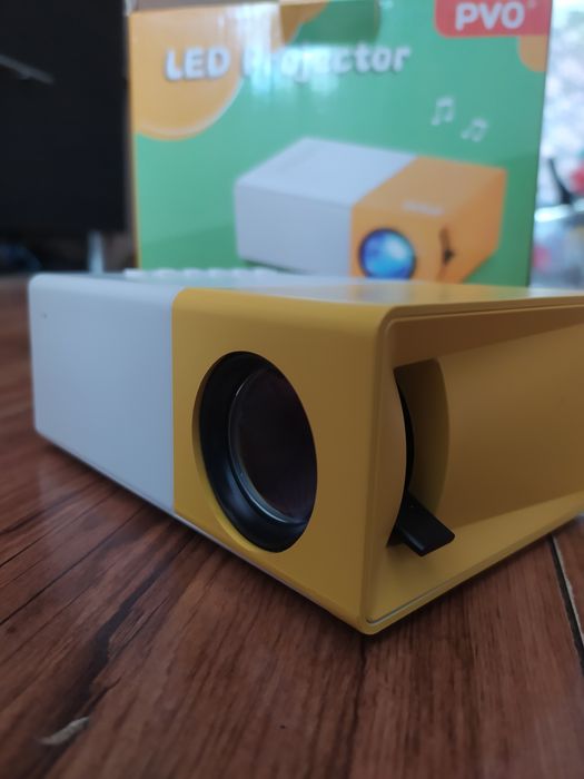 Проектор LED Projector PVO