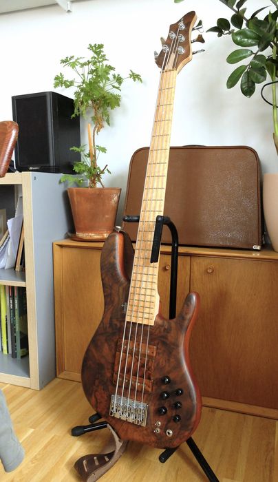 COMBE alys 5 custom. (Jak Fodera, Mayones, Ken Smith, )