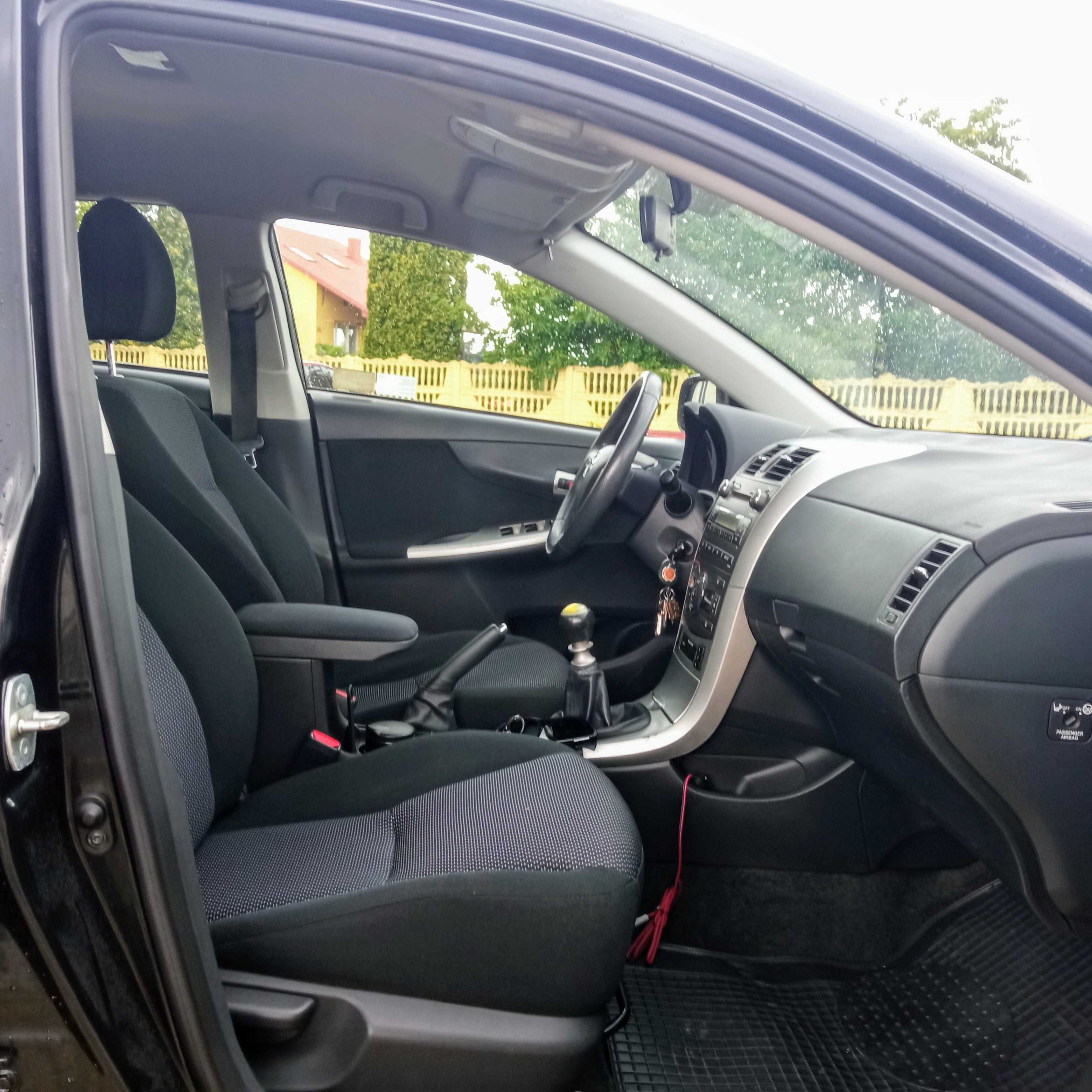 Toyota Corolla/2.0 D-4d/126 KM/Klimatronik/Grzane Fotele/Pełny Serwis/