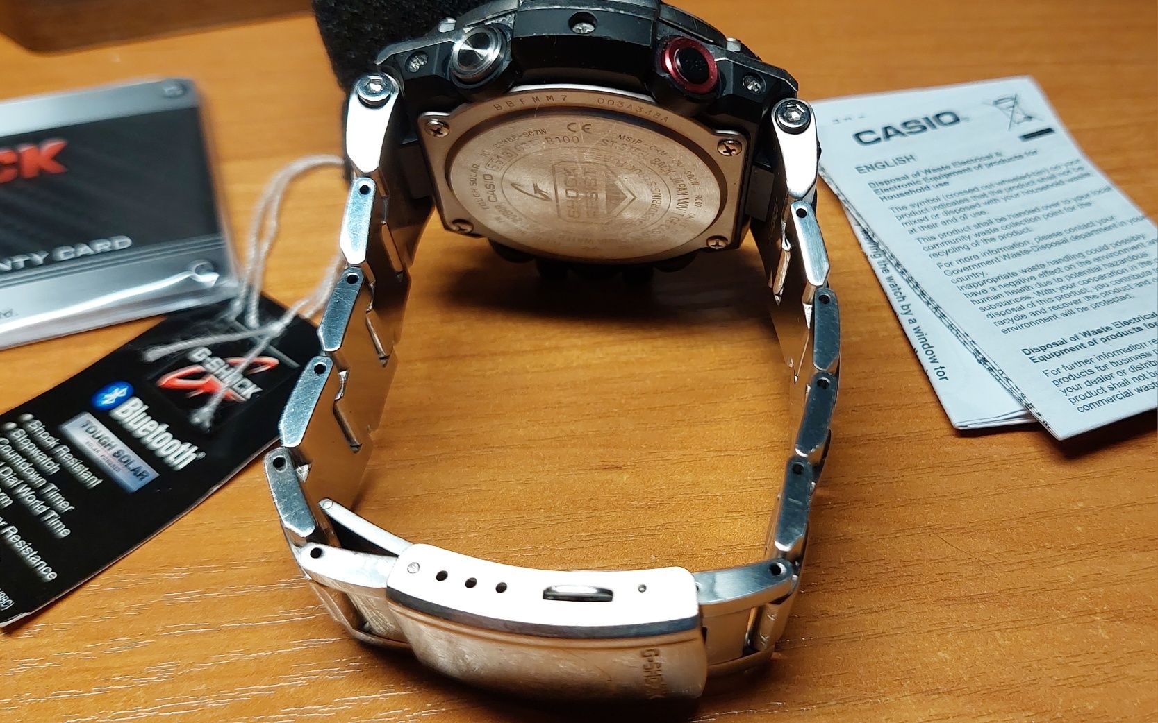 Zegarek Casio GST-B100D-1AER G-Shock, bransoleta.