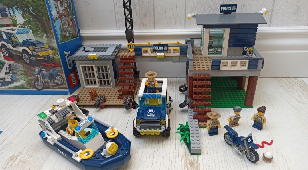 LEGO City 60069 - Posterunek policji na bagnach - stan idealny unikat