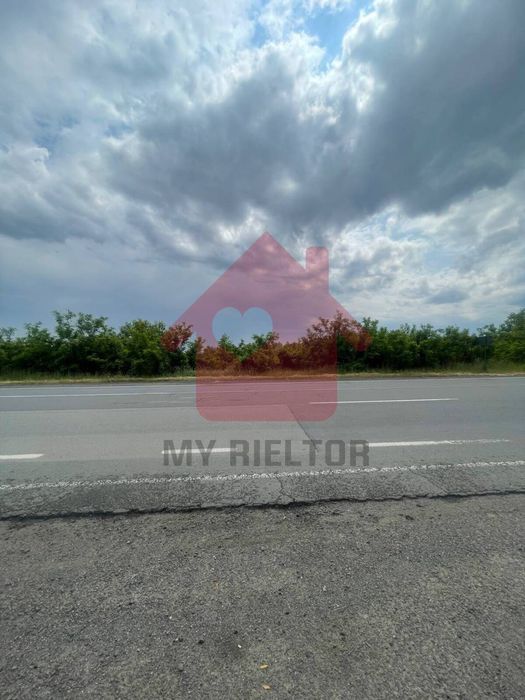 Продаж ділянки під бізнес!