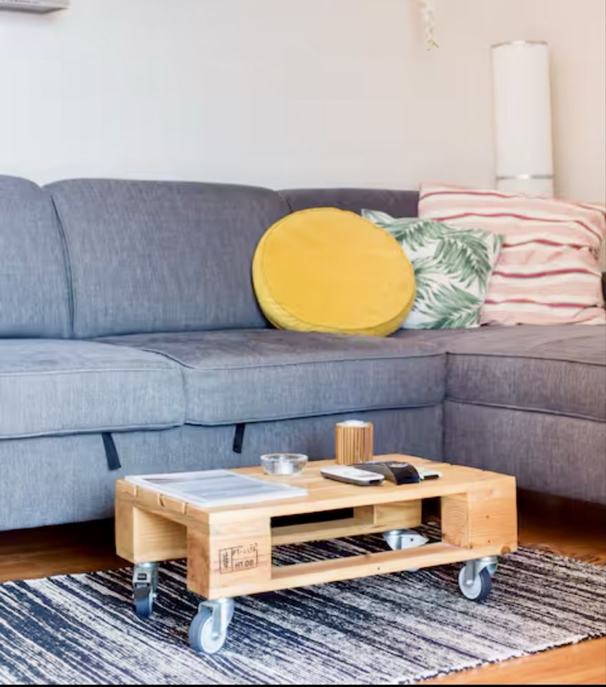 Sofá Conforama — dois lugares + chaise longue com arrumação