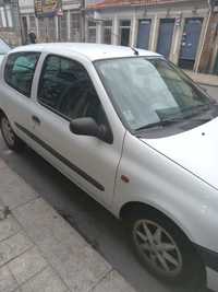 Renault clio em bom estado