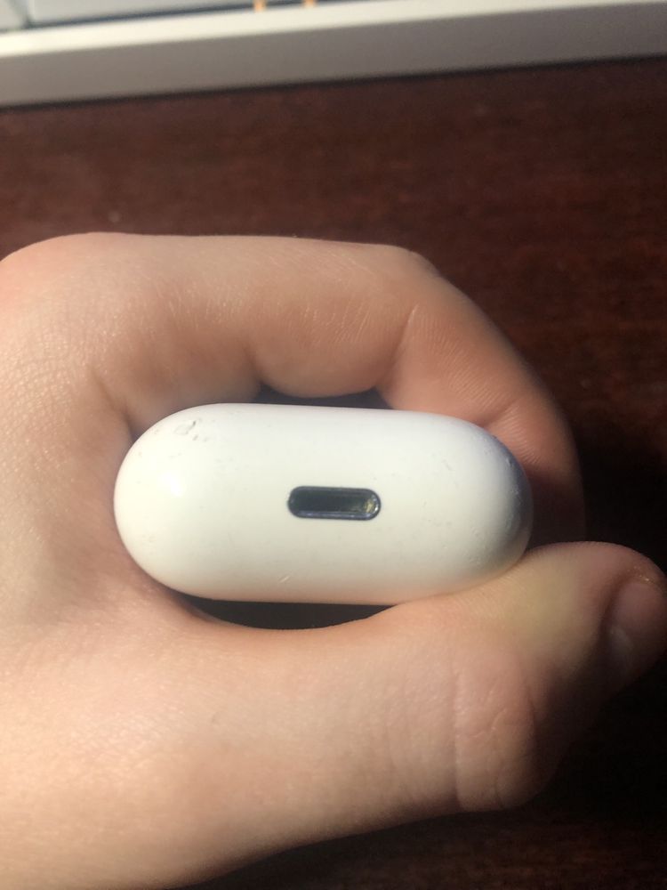 Кейс от Airpods a1602