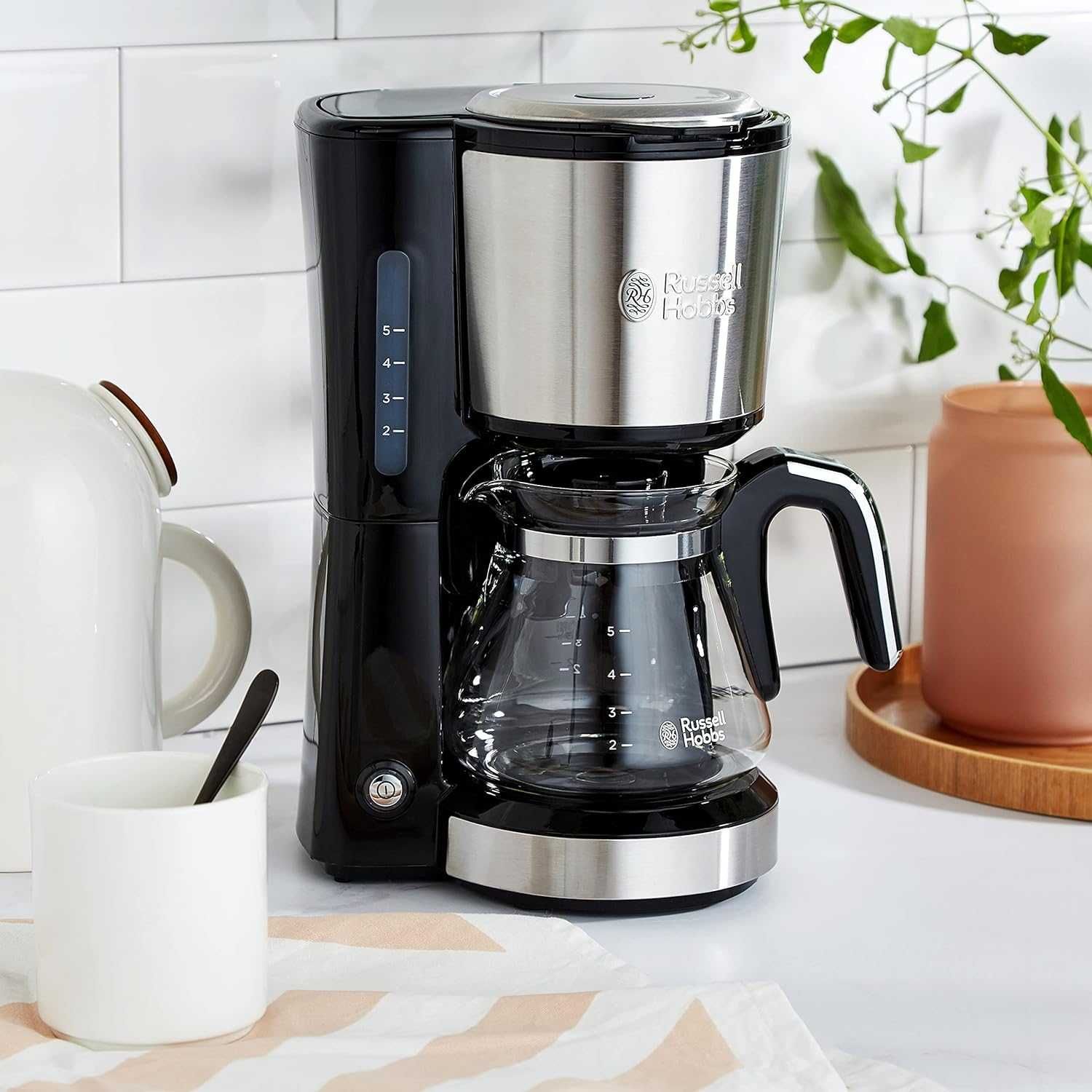 Russell Hobbs ekspres do kawy, przelewowy, kompaktowy, pojemność 740ml