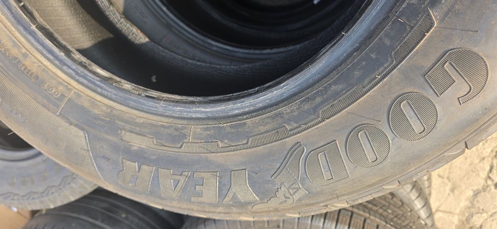 Opony wielosezonowe całoroczne Goodyear Wrangler 255/65/18 HT nowe 24r