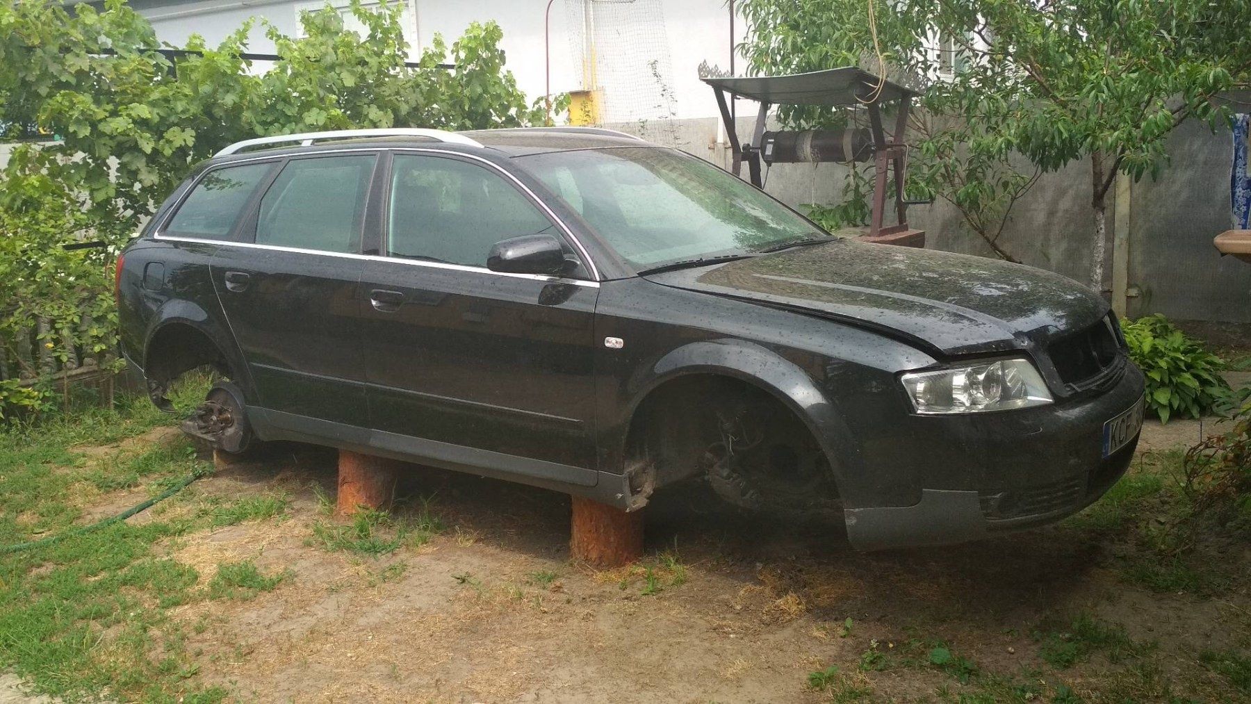 Розбираю AUDI A4 B6 2.5TDI