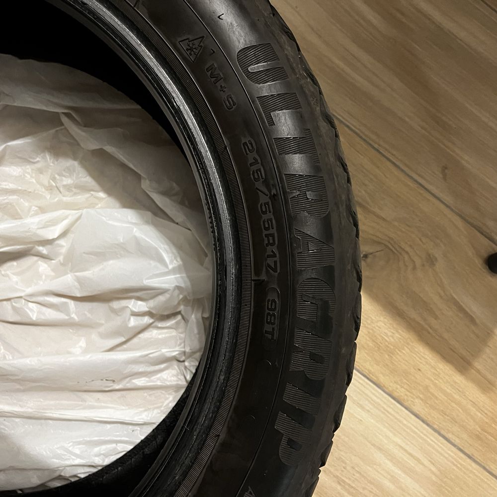 Шини Зимні  GoodYear Ultragrip 215/55 R17