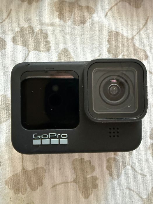 Kamera Go Pro 9 z 3 bateriami, pilotem, uzywana sporadycznie.