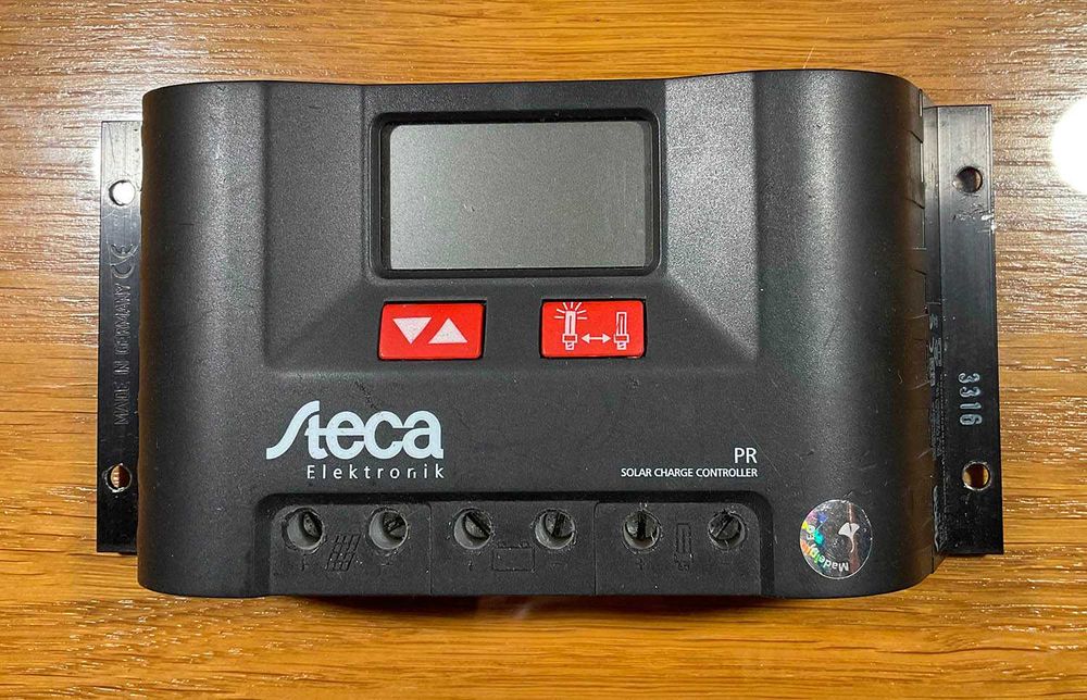 Solarny regulator ładowania do kampera Steca PR 1515 PWM 12-24V, 15A