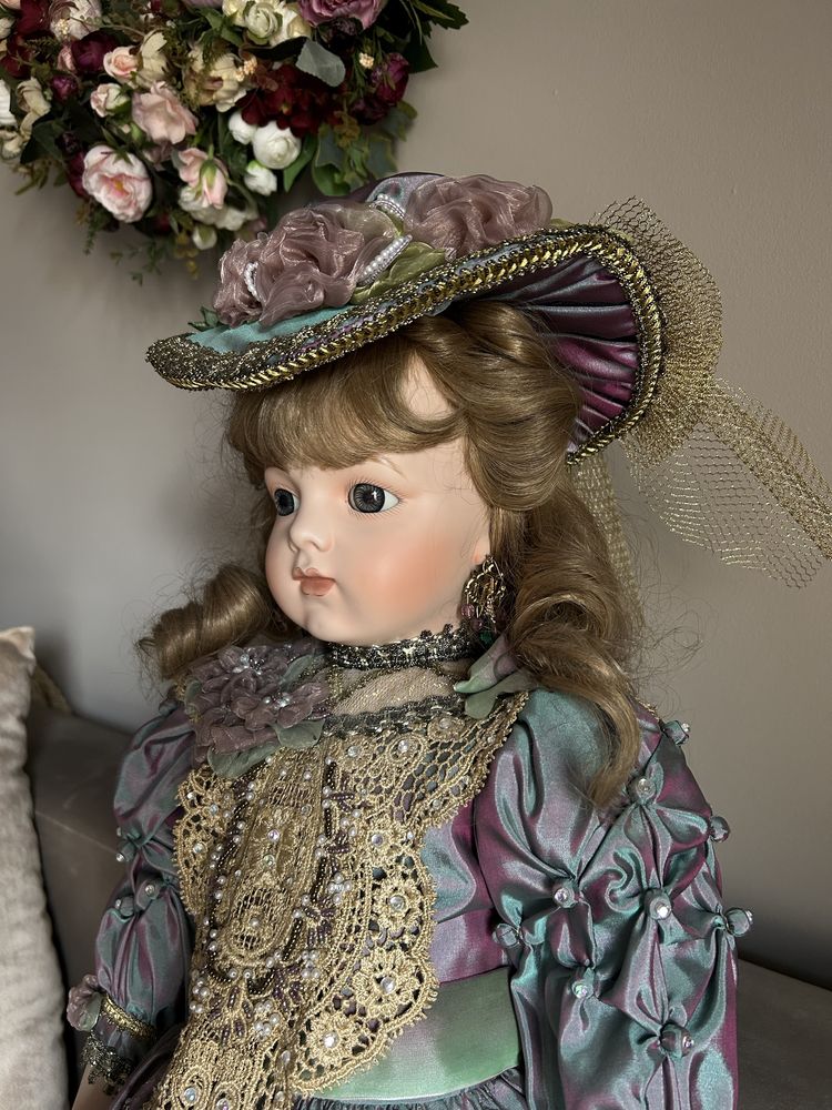 Kolekcjonerska lalka porcelanowa Patricia Loveless