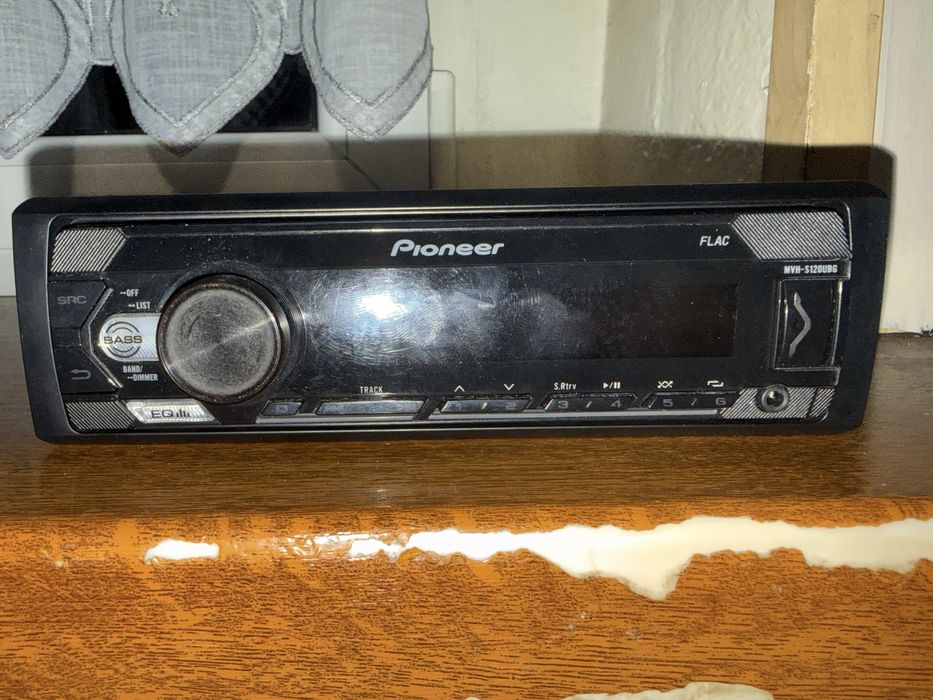 Pionner-S120UBG zielone podswietlenie