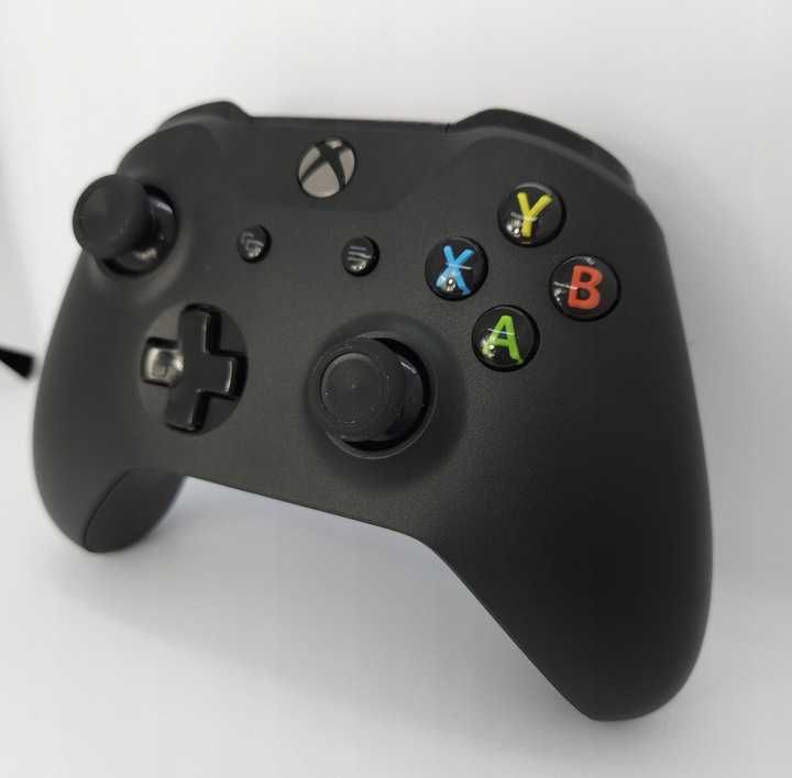 Konsola Xbox One S 1TB + Oryginalny Czarny PAD SKLEP