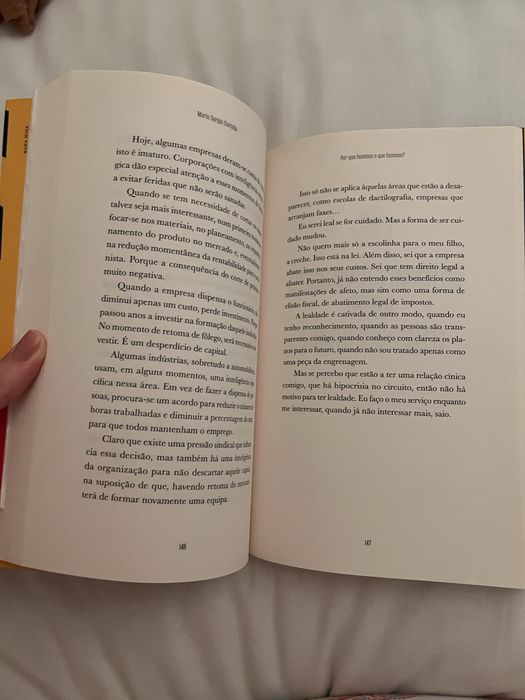 Livro “Por que fazemos o que fazemos” de Mario Sergio Cortella.