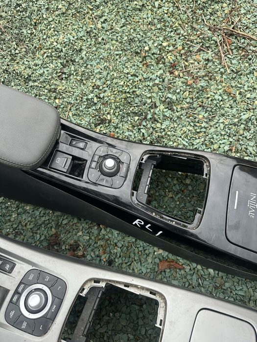 Підлокітник, консоль Renault laguna 3
