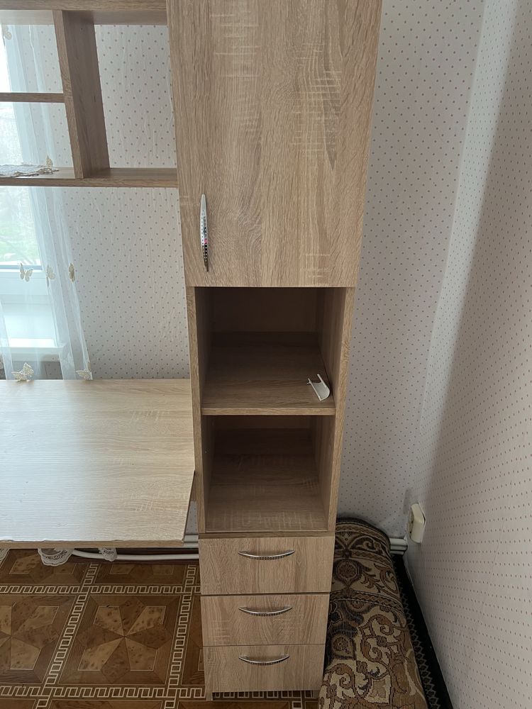 Продається дитячий столик