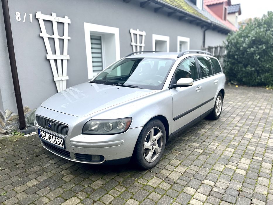 Samochód Volvo V50