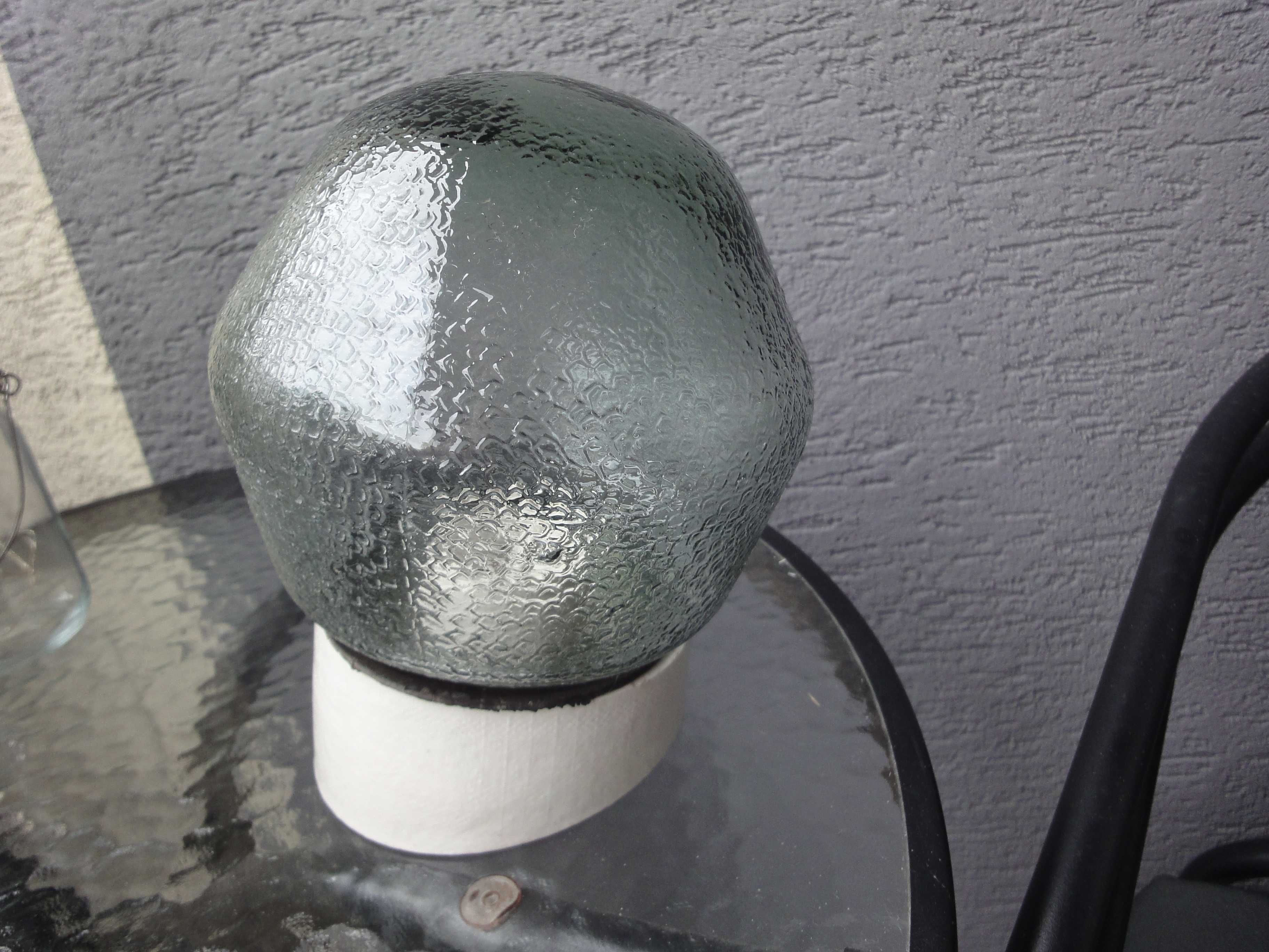 Lampa zewnętrzna z prl-u