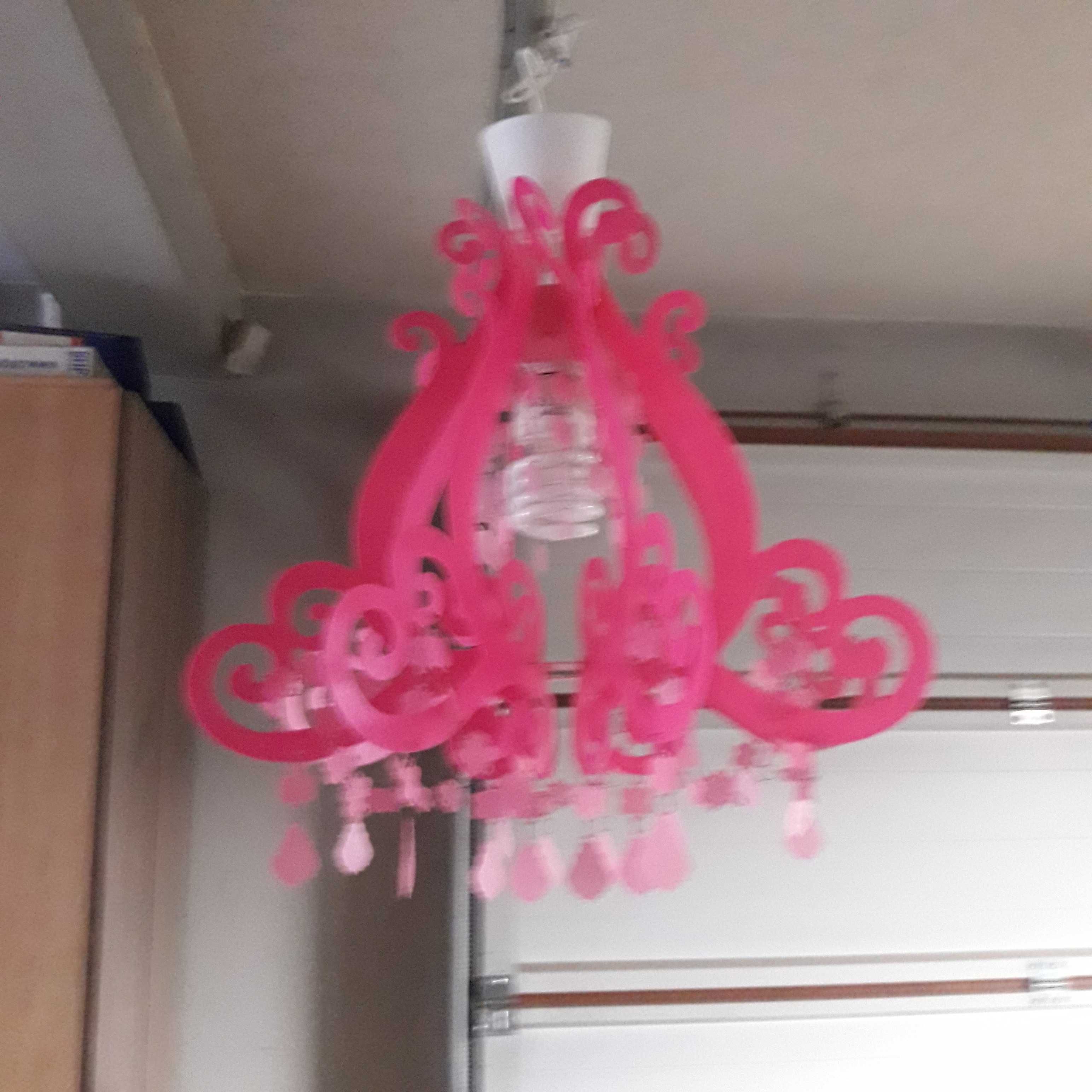 Lampa do pokoju dziecięcego