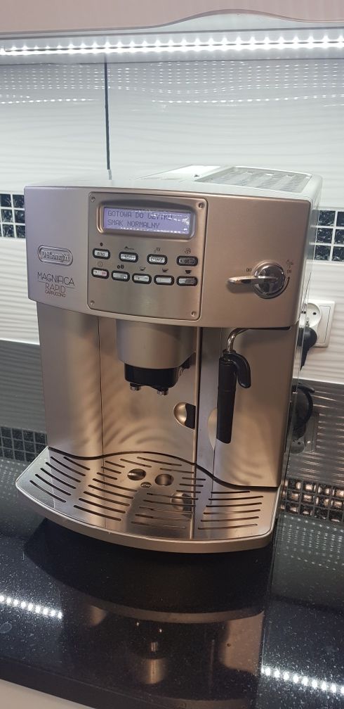 Delonghi Magnifica Rapid Capuccino.