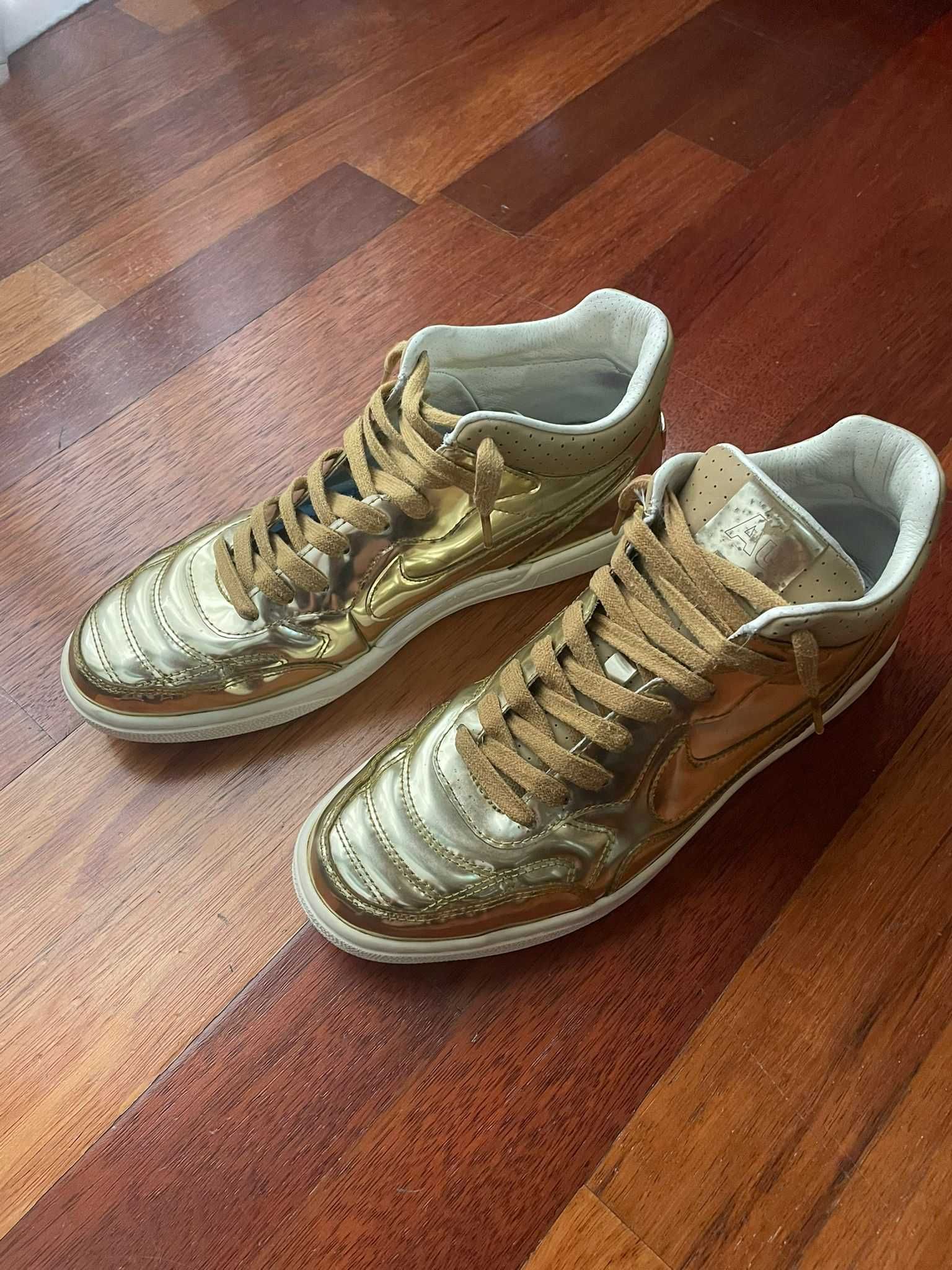 Ténis Nike Tiempo