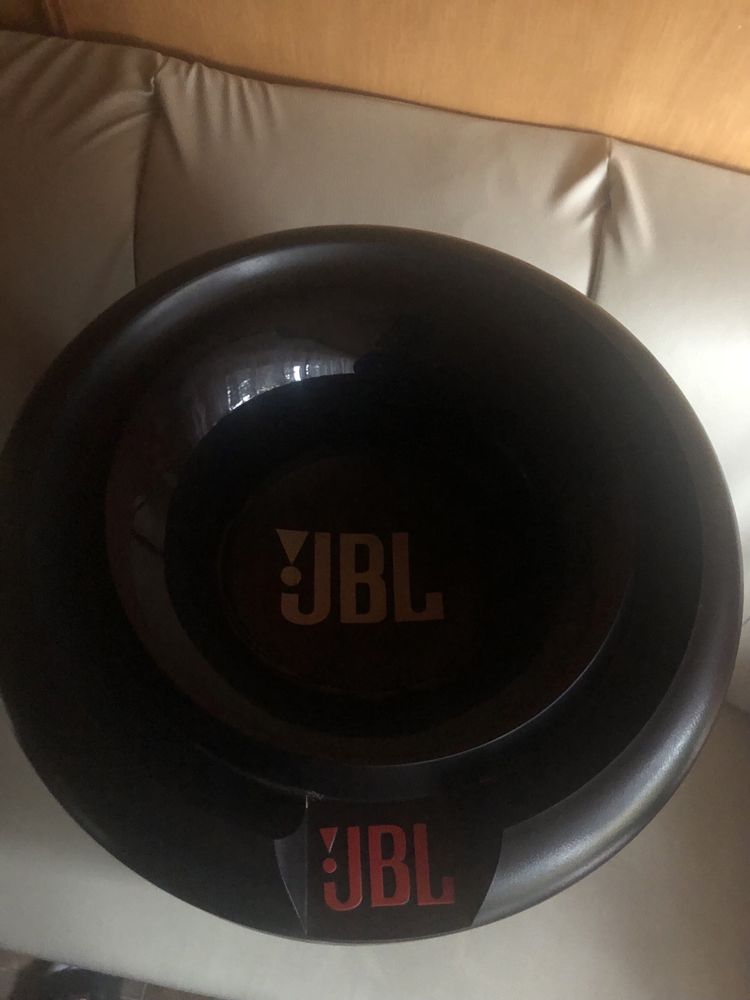 Tuba subwoofer JBL skrzynia basowa