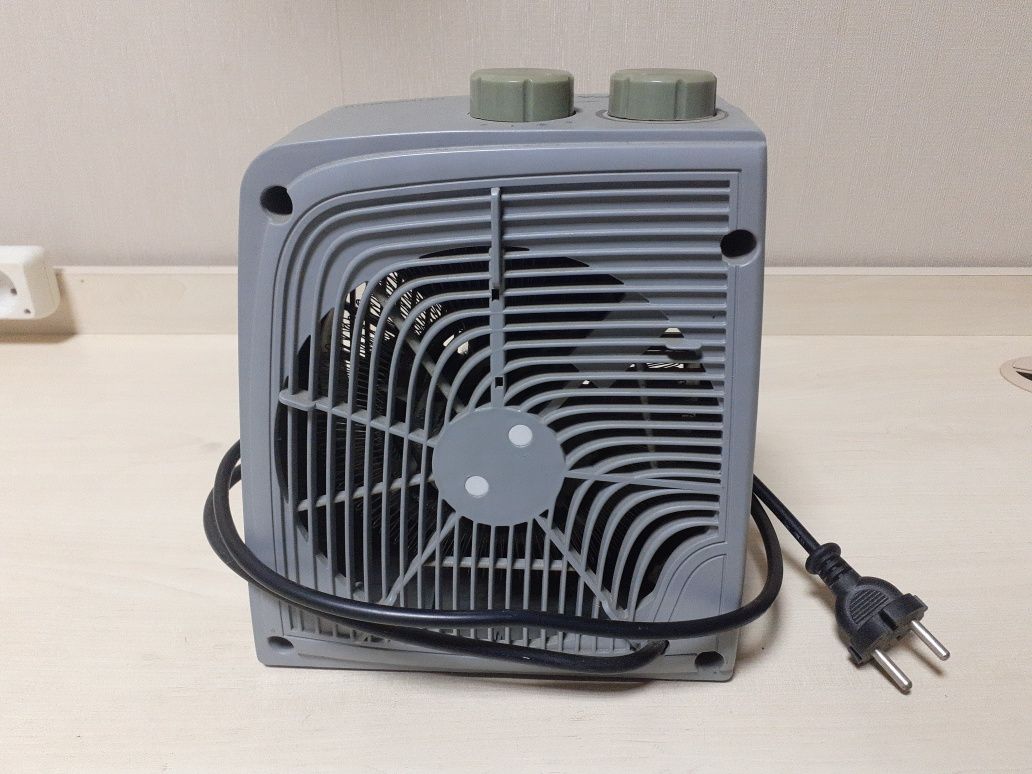 Тепловентилятор DELFA WFH-215