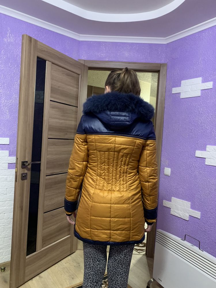 Жіноча підліткова куртка