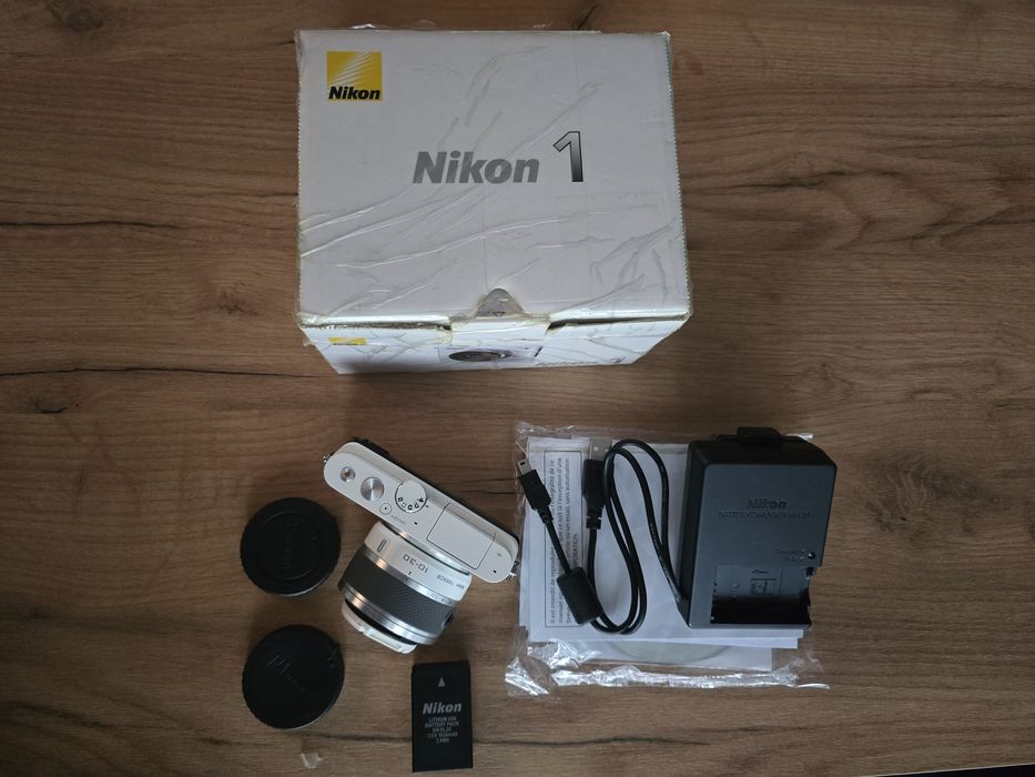 Nikon 1 j3 + obiektyw nikon 10-30