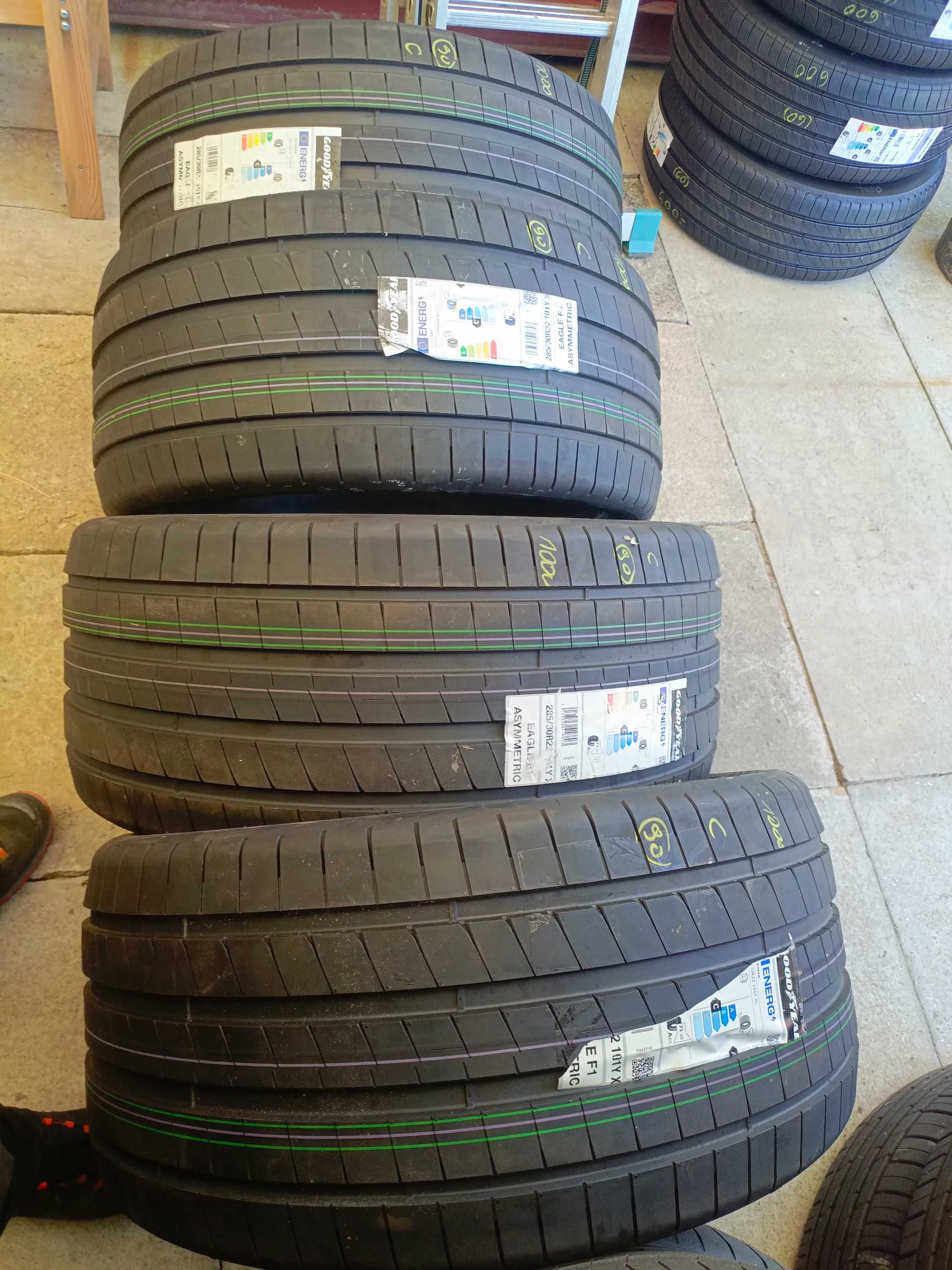 (C) Nowe opony letnie 285/30/22 Goodyear 2024r