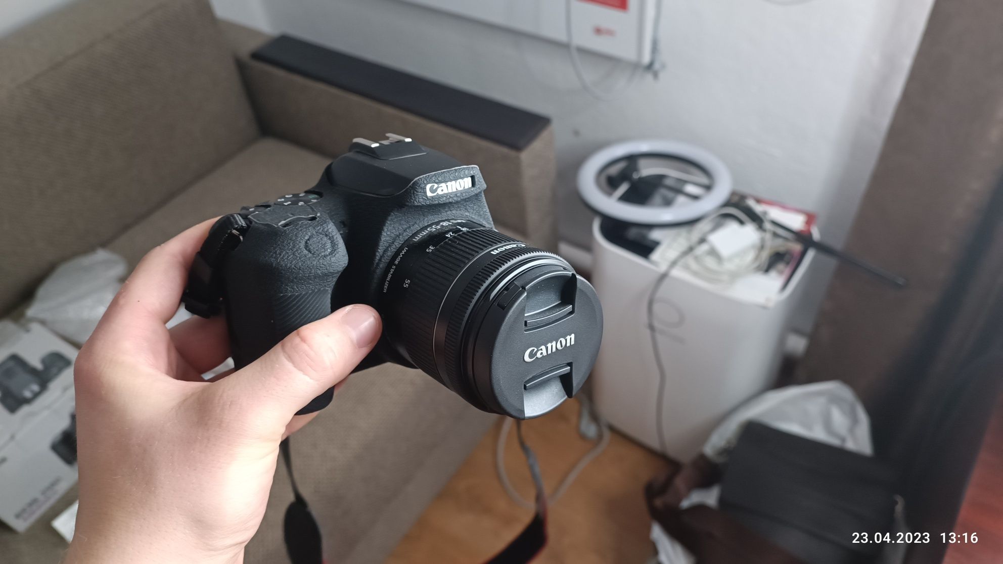 Canon EOS 250D, максимальна комплектація