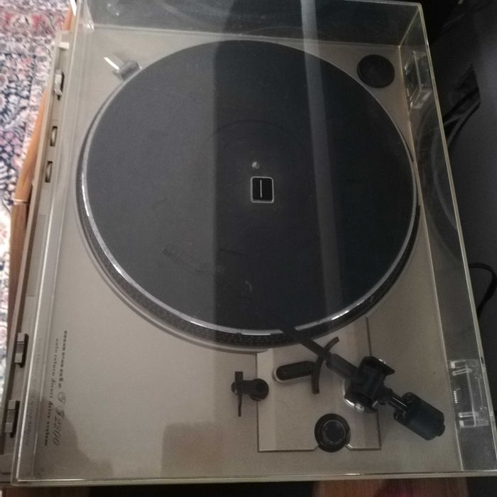 gramofon marantz tt 2200