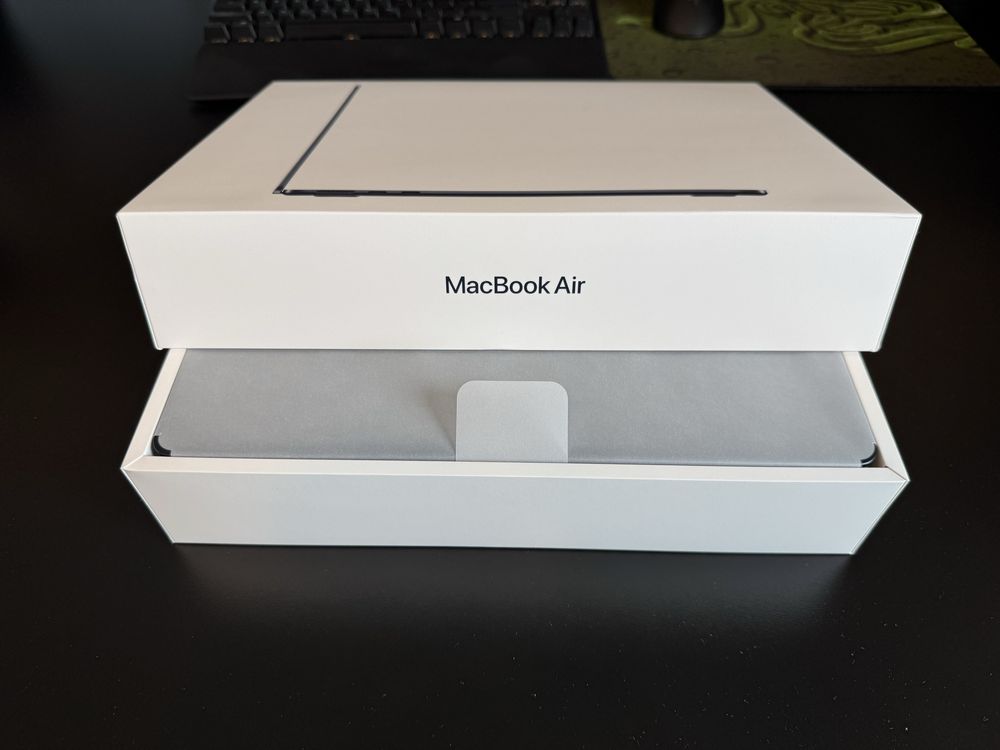 Apple MacBook Air A2681 8C CPU/10C GPU/16GB/256GB