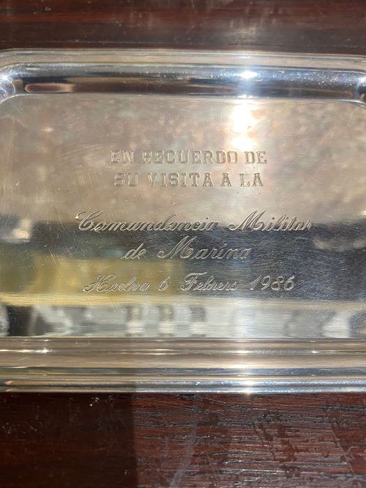 Bandeja Medalha Condecoração Prata Contrastada 15,6 cm Prenda Diplomat