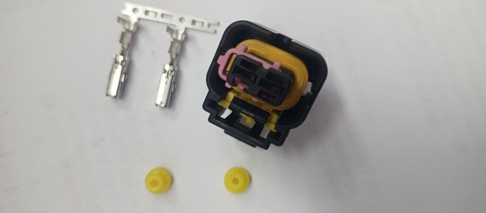 Wtyczki wtrysków silnika 1.9 JTD, CDTI 150 KM 3 sztuki