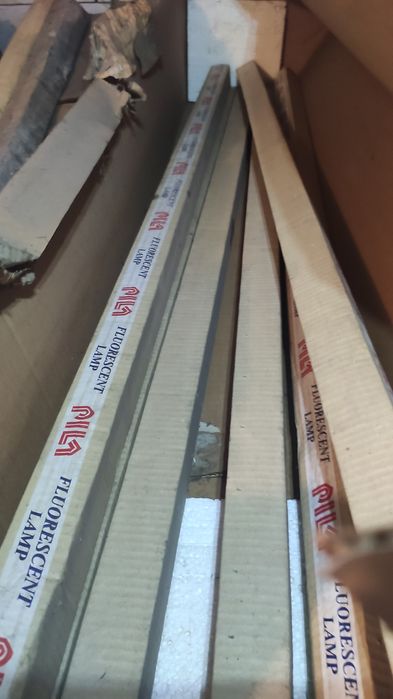 Świetlówki 40 Watt nowe pila 12szt