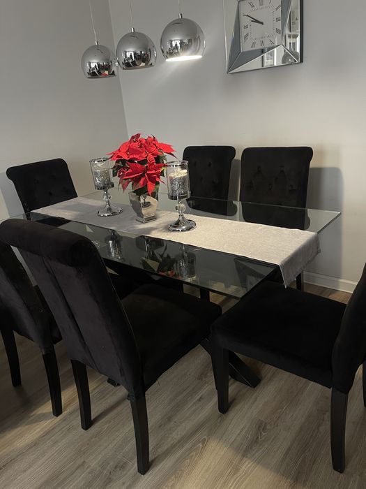 Stół szklany ARGO z czarna podstawą-krzesła gratis