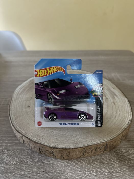 Miniatura Hot Wheels ’94 Bugatti EB110 SS