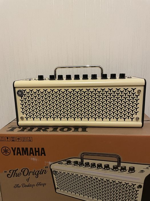 Гітарний комбопідсилювач YAMAHA THR10II