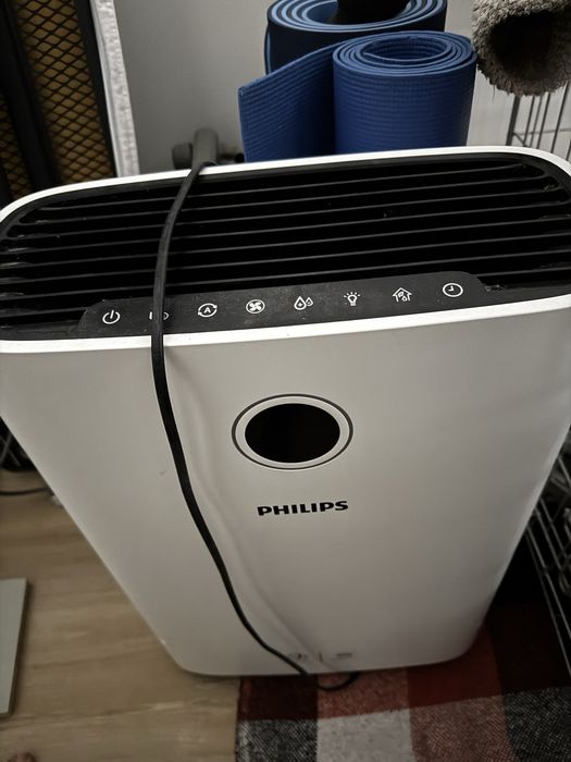 Продам очисник і зволожувач повітря 2-в-1 PHILIPS