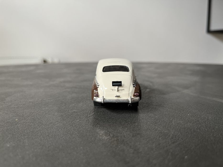 Gaz M-20 Pobieda | Model 1:43