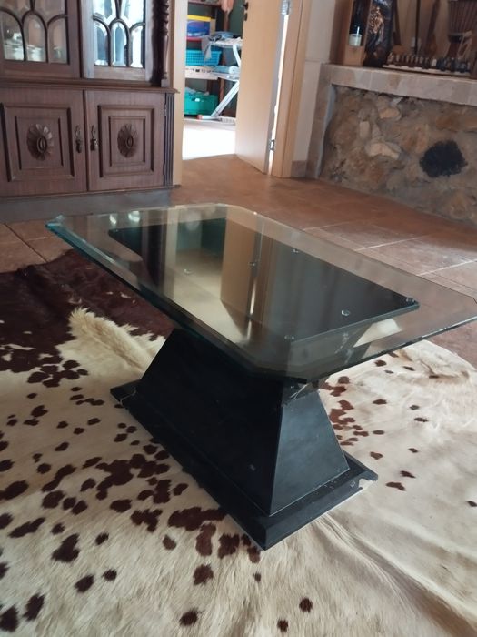 Mesa de centro em pedra